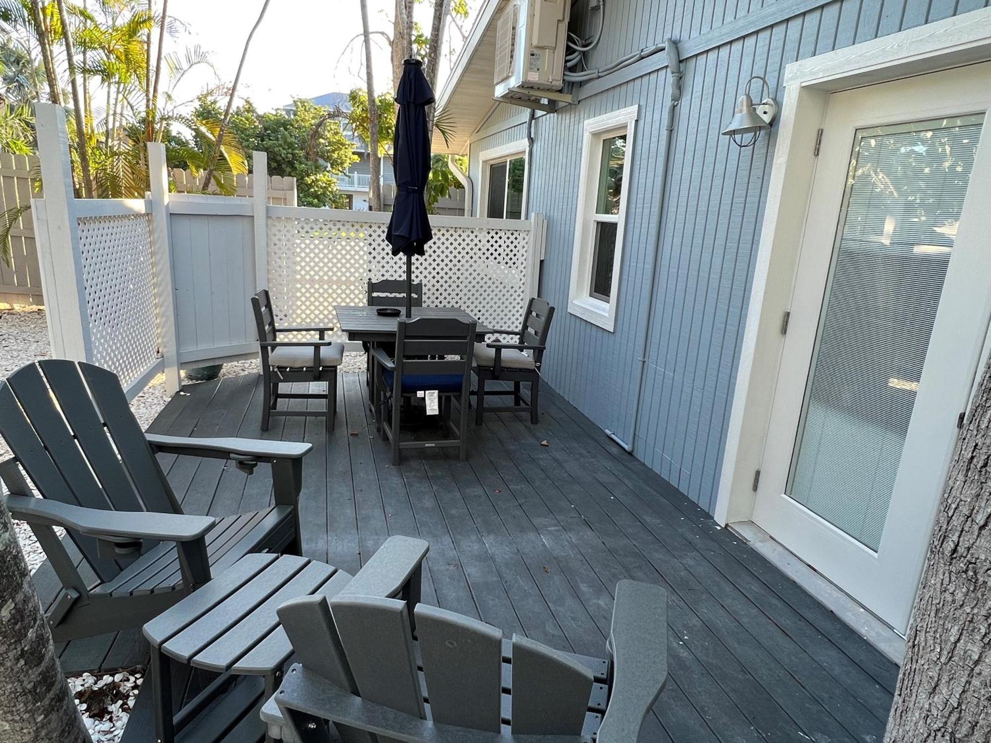 Tarpon Tale Inn Sanibel Exterior photo